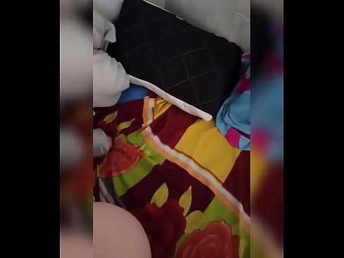 ❤️ Мая субяседніца застаецца дома адна, таму што яе муж едзе ў адпачынак, а я карыстаюся магчымасцю трахнуць яе і напоўніць яе малаком ️ Супер сэкс у нас ❤